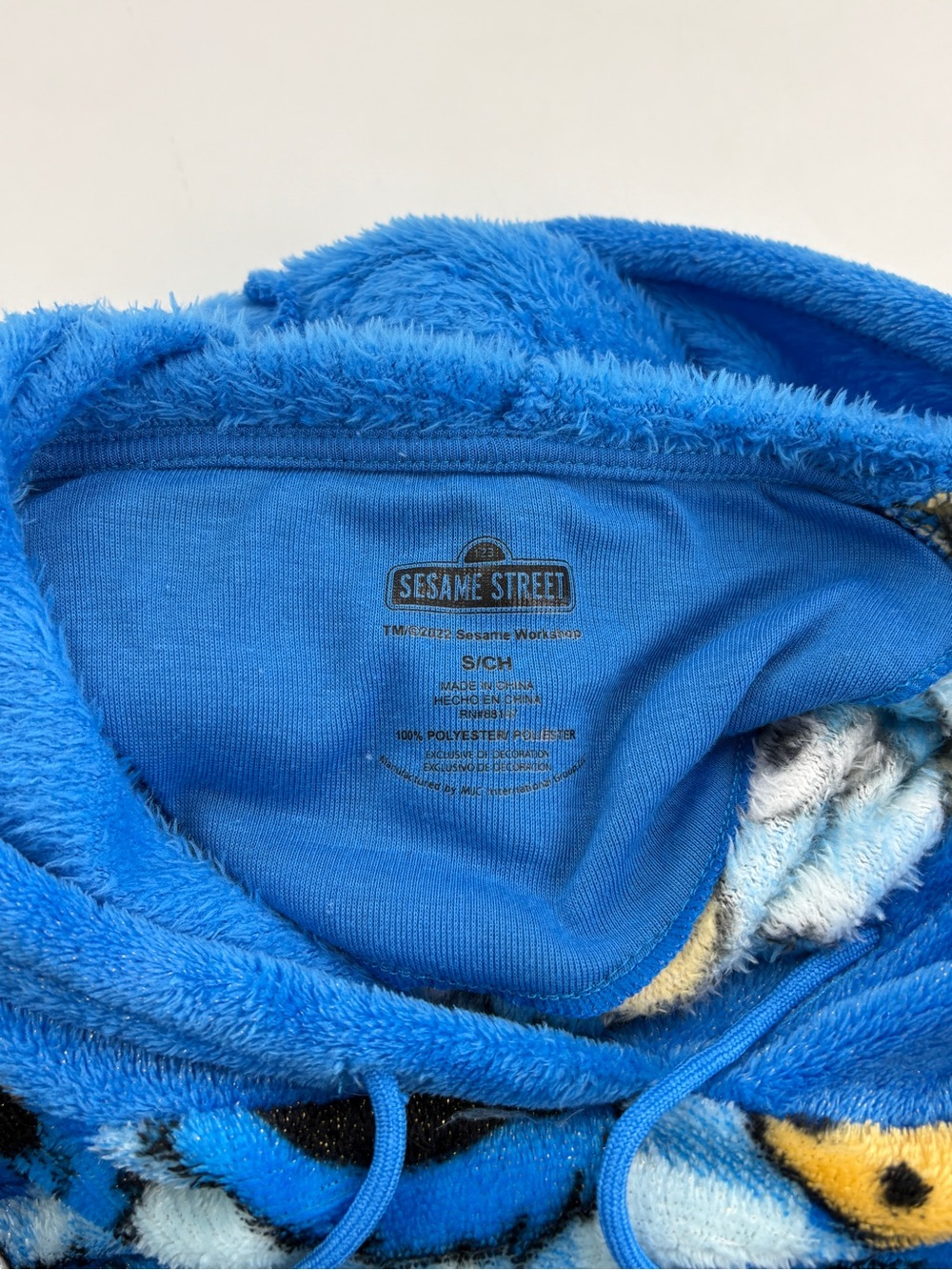 Sesame Street Cookie Monster Blue Fleece oversized Hoodie with Hood Eyes - Picture 5 of 7